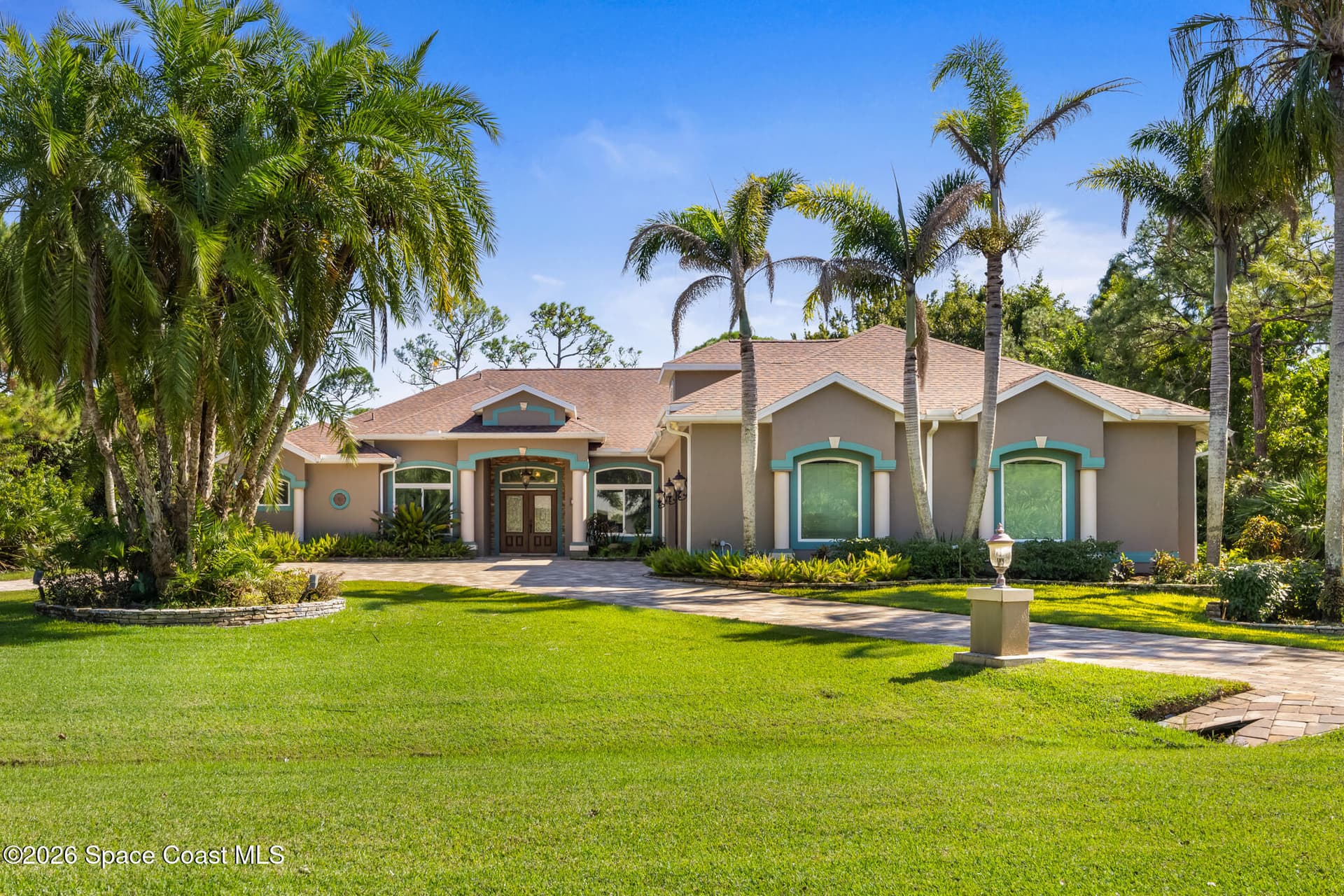 5648 Cypress Creek Drive photo 2