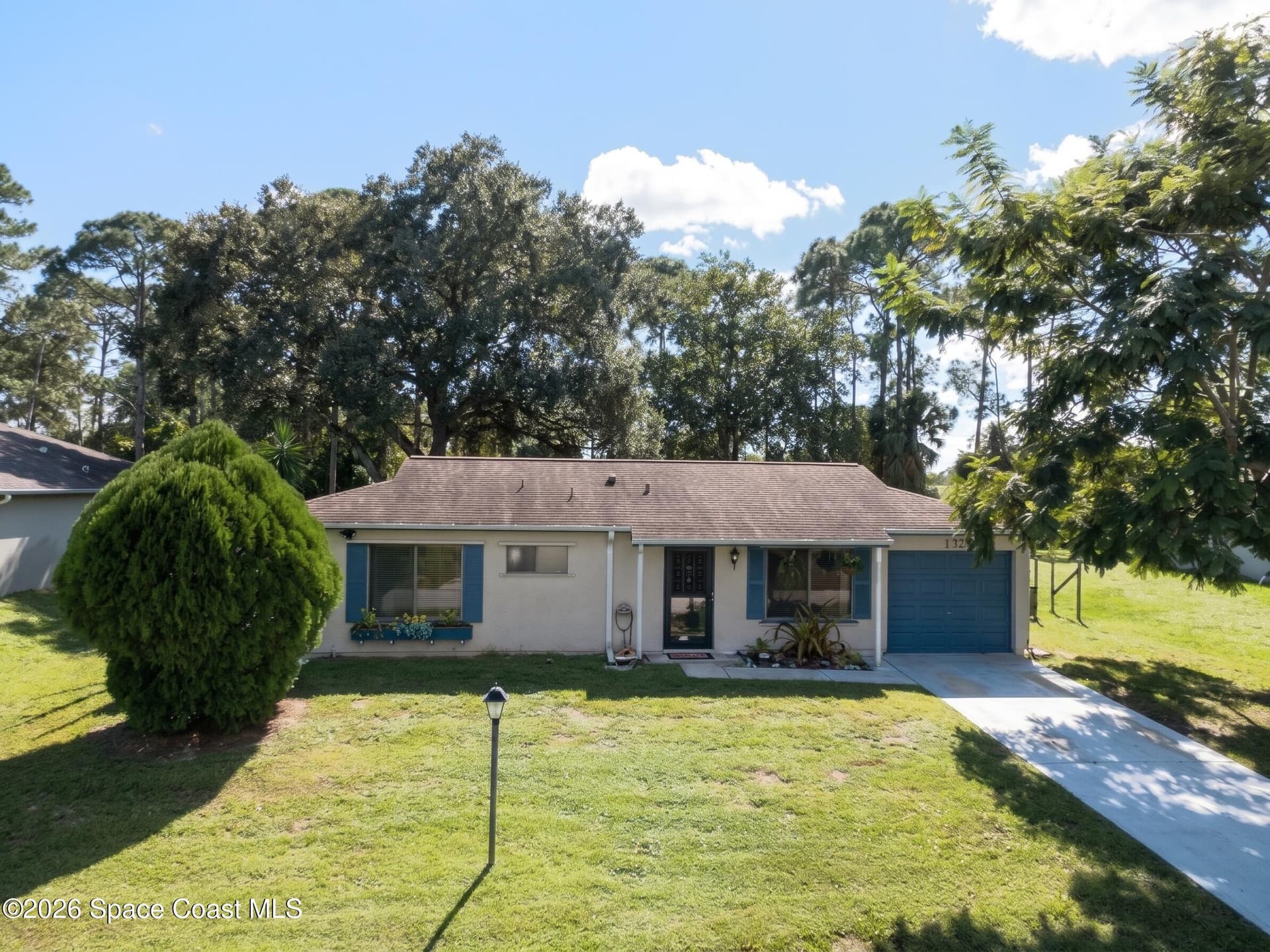 138 Bali Street SE photo 1