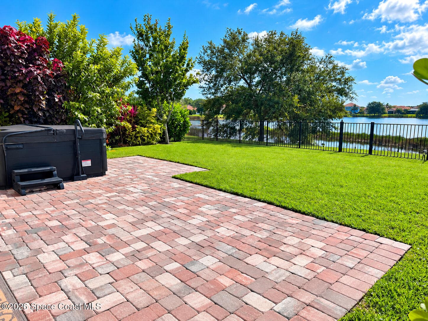 1804 Berkshire Circle SW photo 2