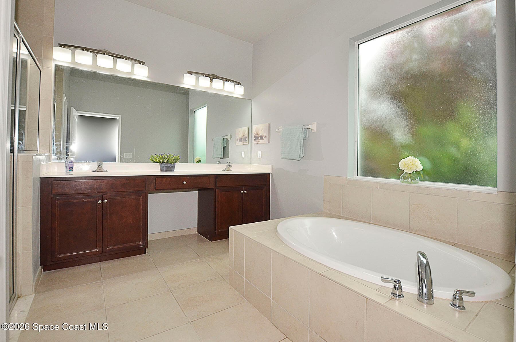 1804 Berkshire Circle SW photo 9