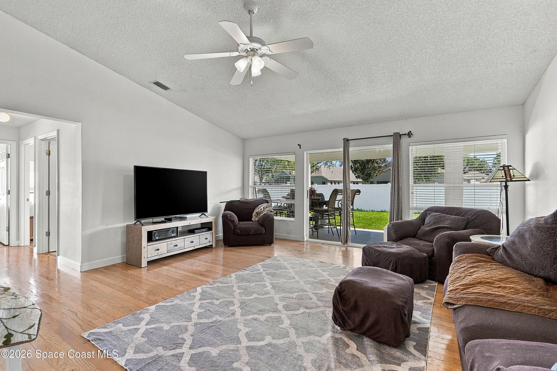 1165 Ida Way photo 4