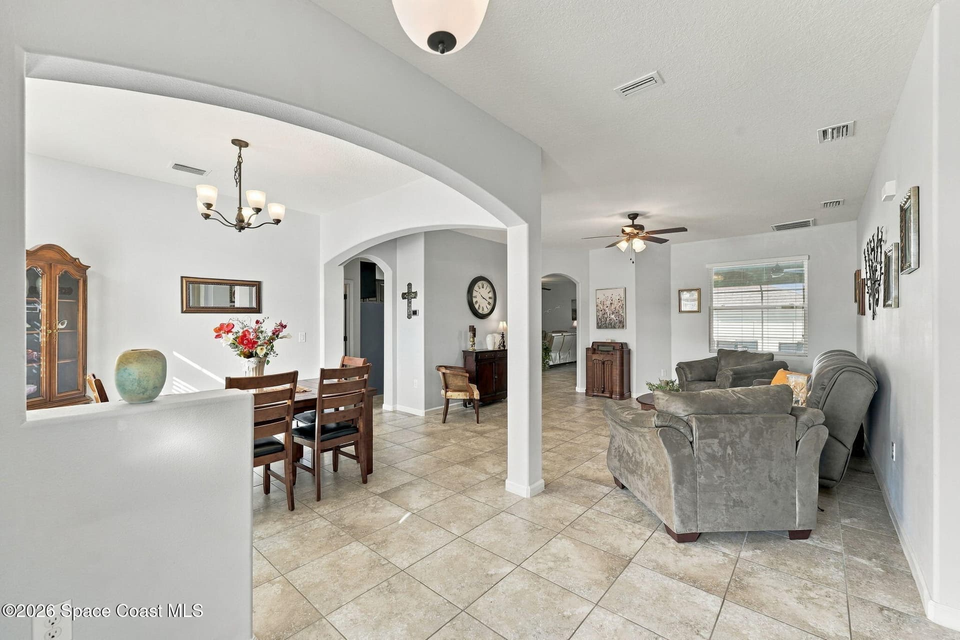 640 Flowerwood Drive photo 4