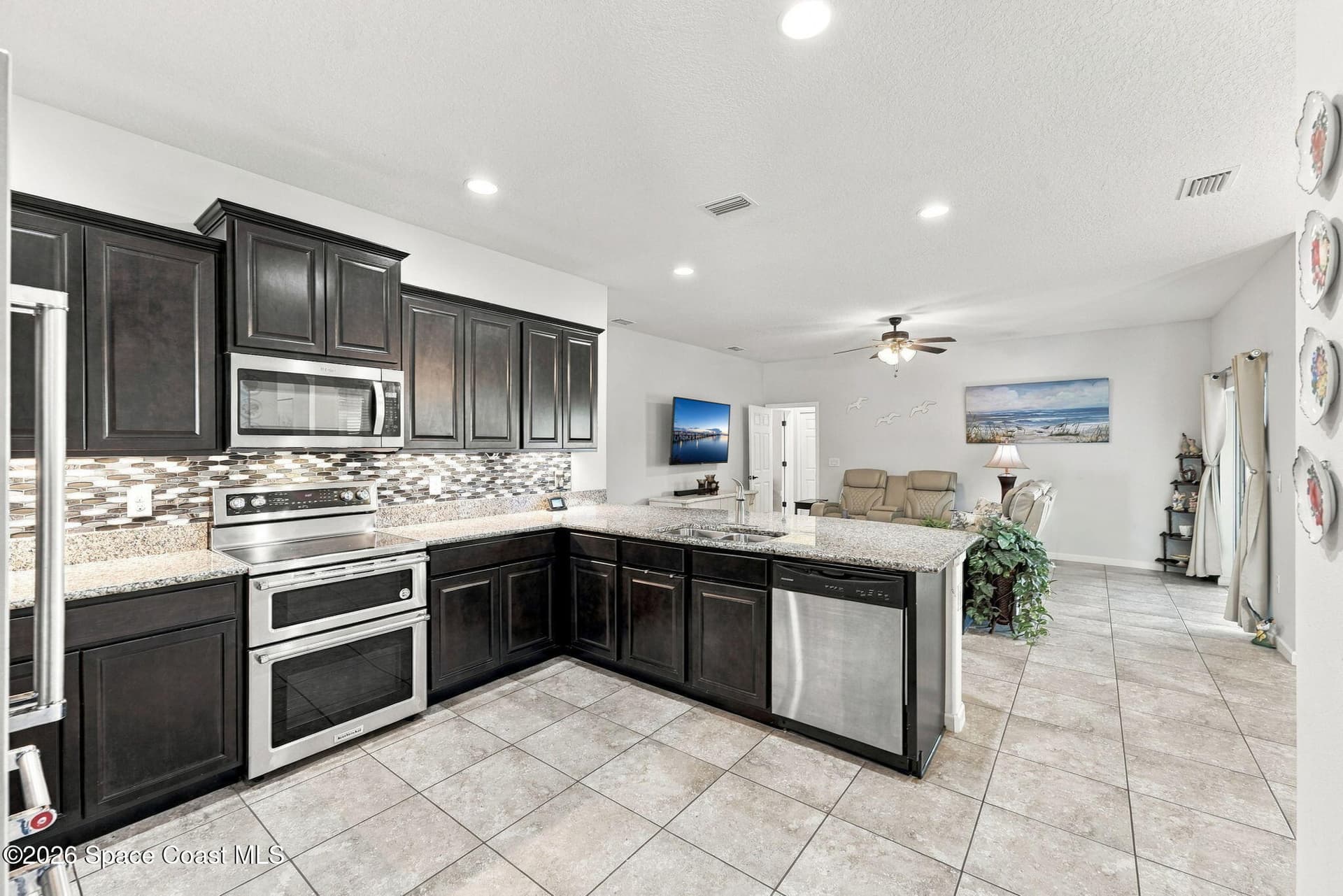 640 Flowerwood Drive photo 22