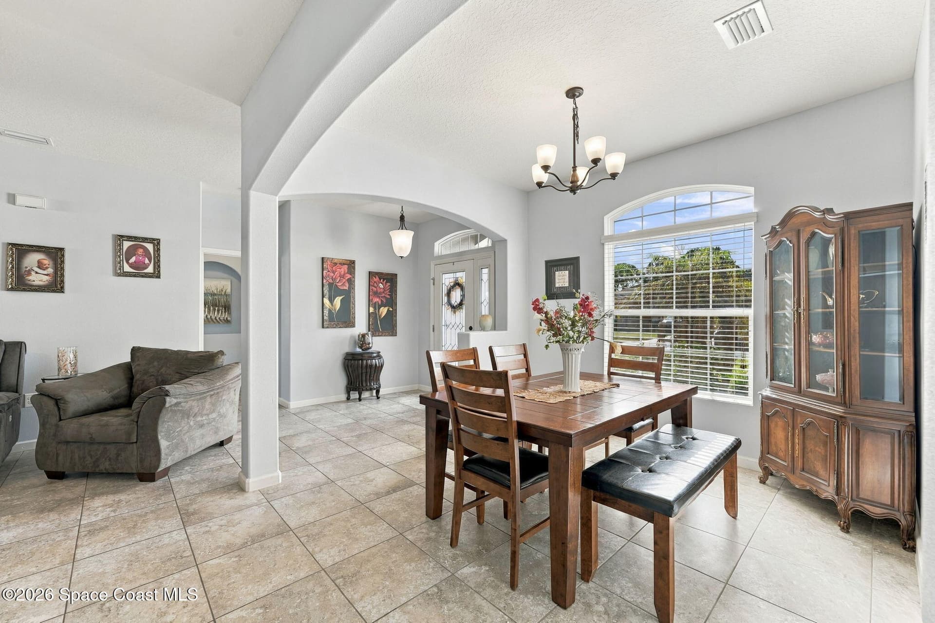 640 Flowerwood Drive photo 8