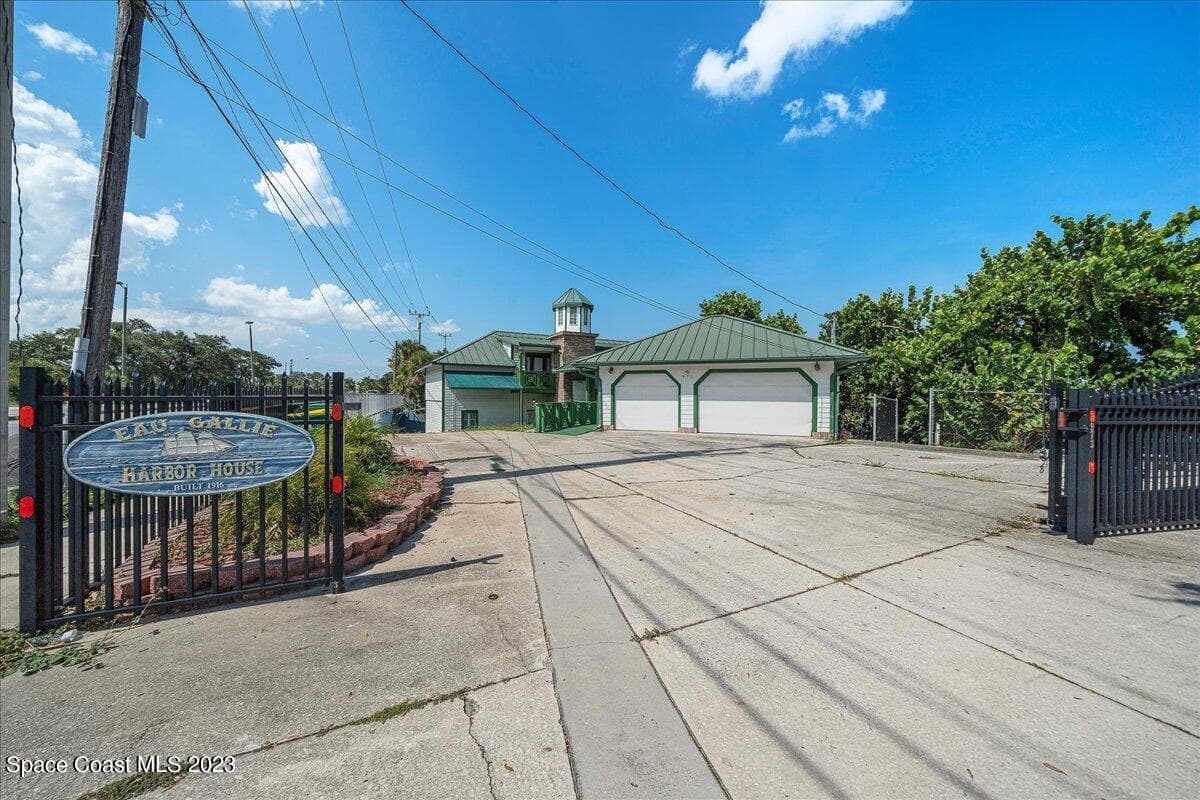 973 N Harbor City Boulevard photo 6
