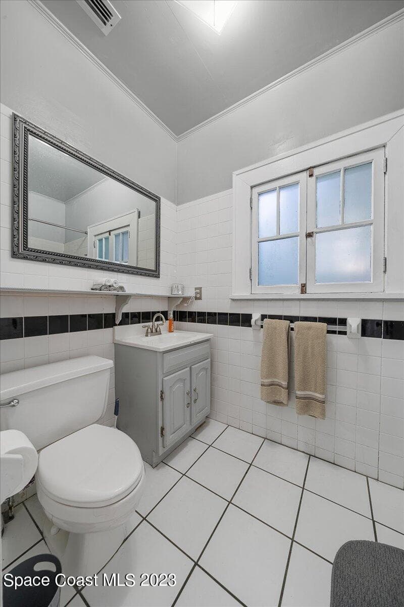 973 N Harbor City Boulevard photo 20