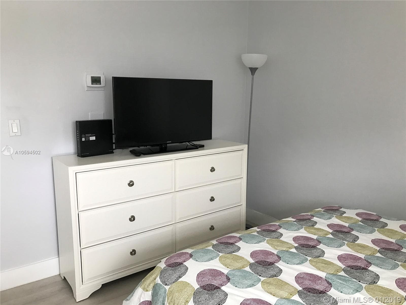3801 S Ocean Dr 10V photo 12