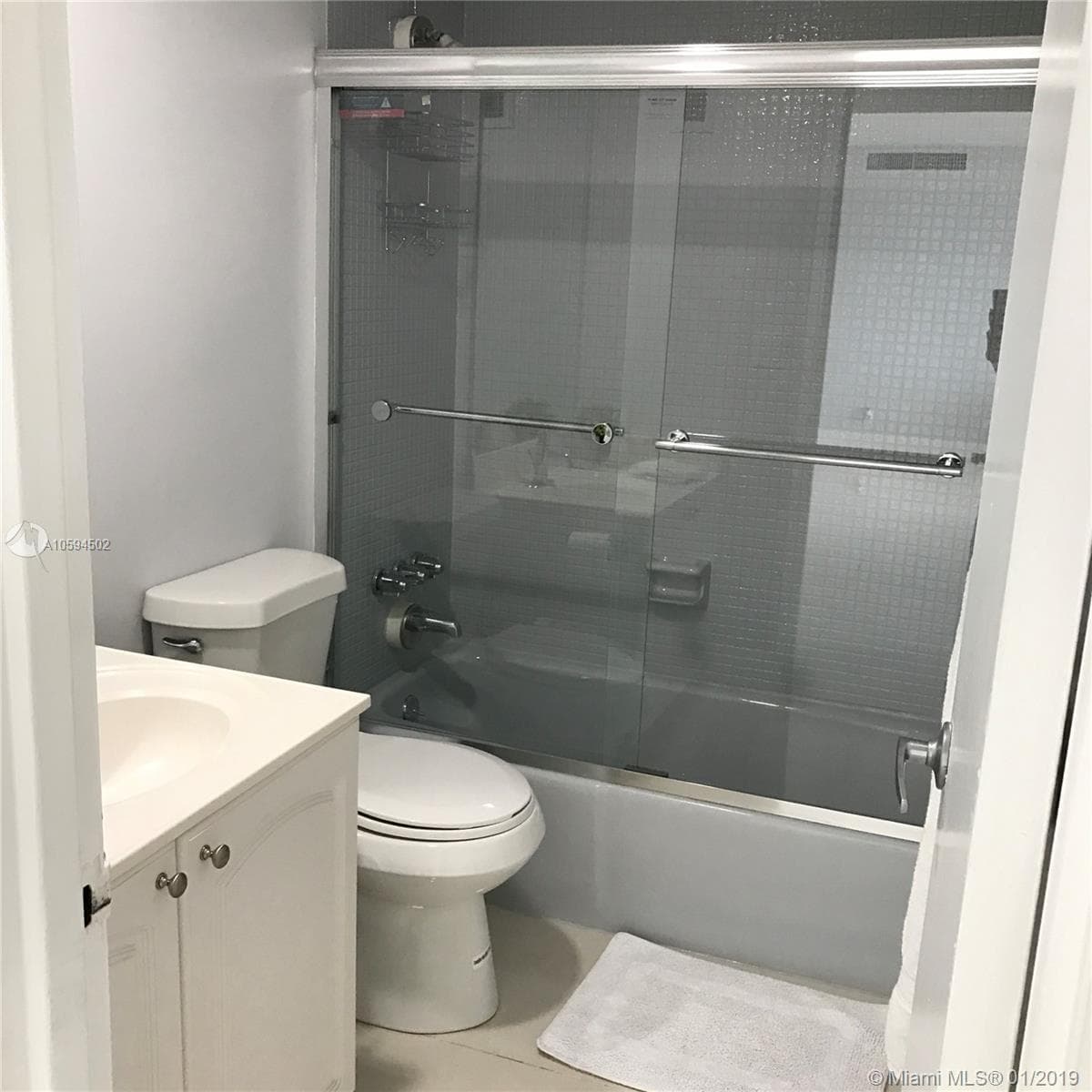 3801 S Ocean Dr 10V photo 13