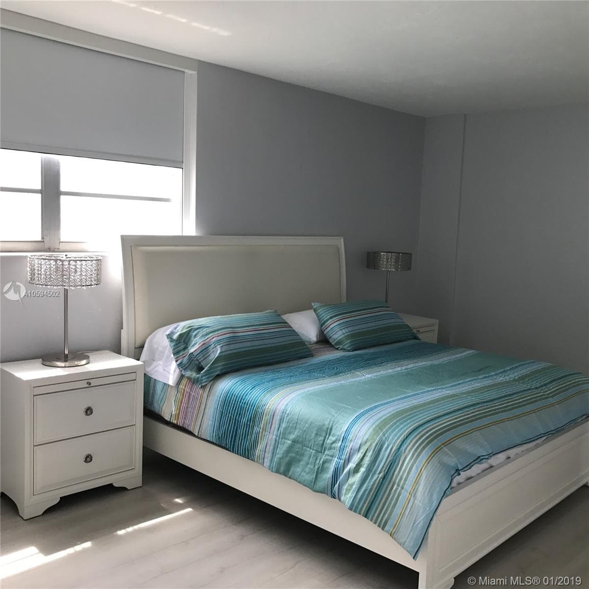 3801 S Ocean Dr 10V photo 7