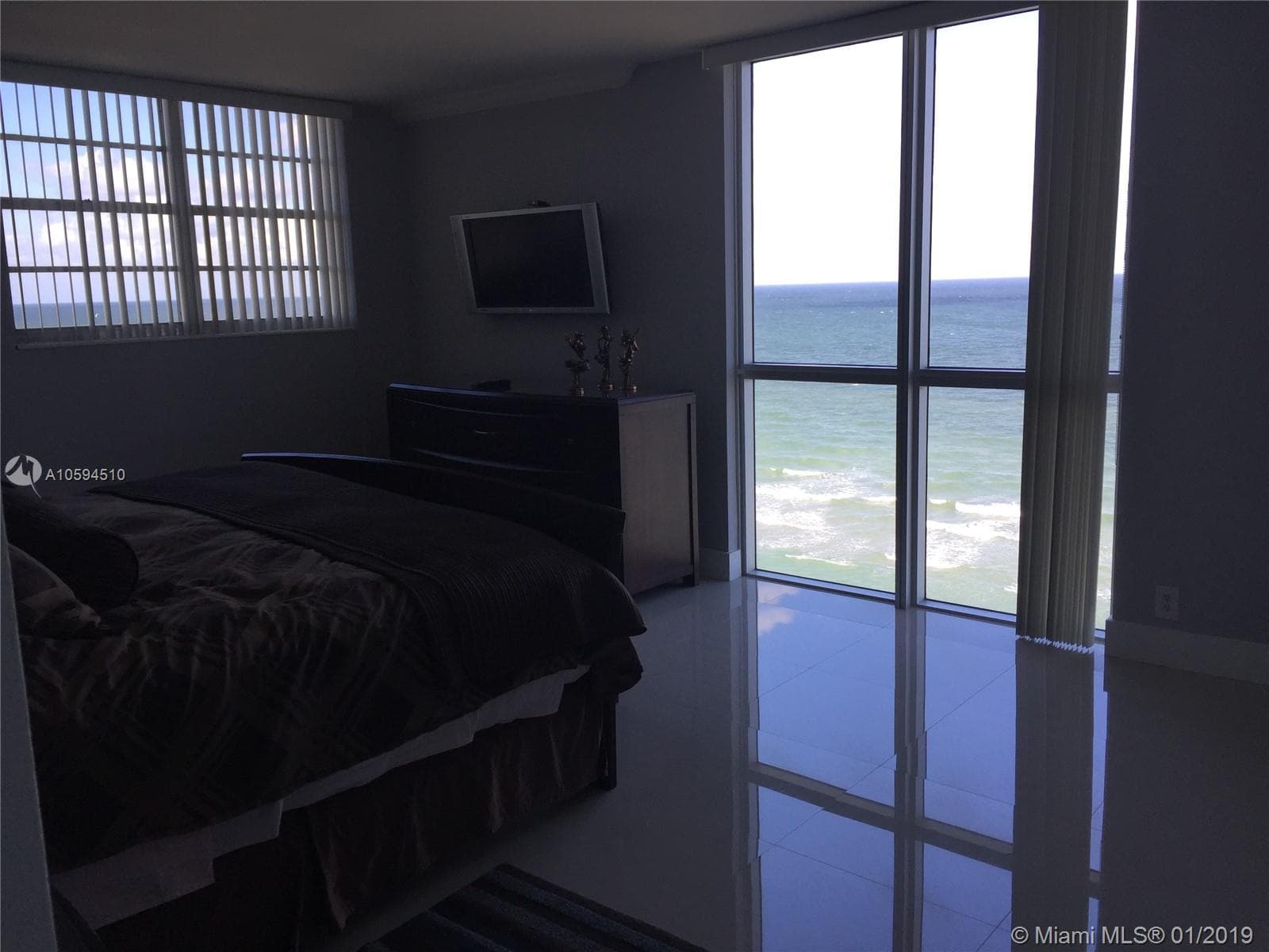 3901 S Ocean Dr 14E photo 7