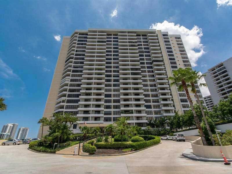 2500 Parkview Drive 1519 photo 1