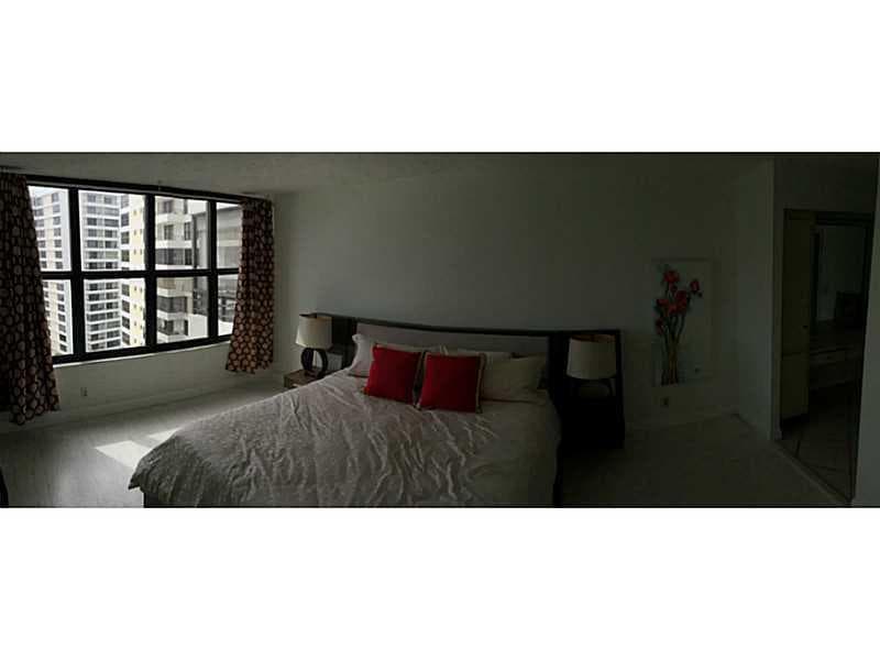 2500 Parkview Drive 1519 photo 9