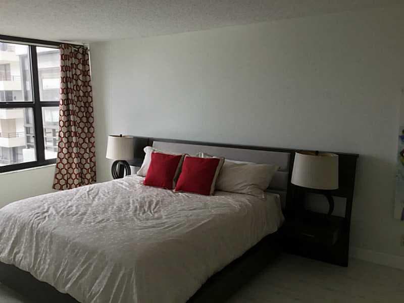 2500 Parkview Drive 1519 photo 11