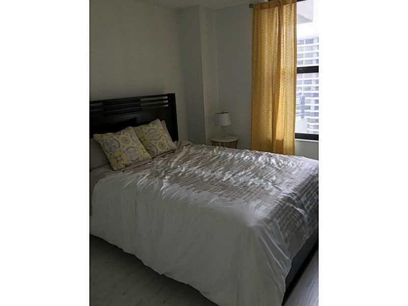 2500 Parkview Drive 1519 photo 21