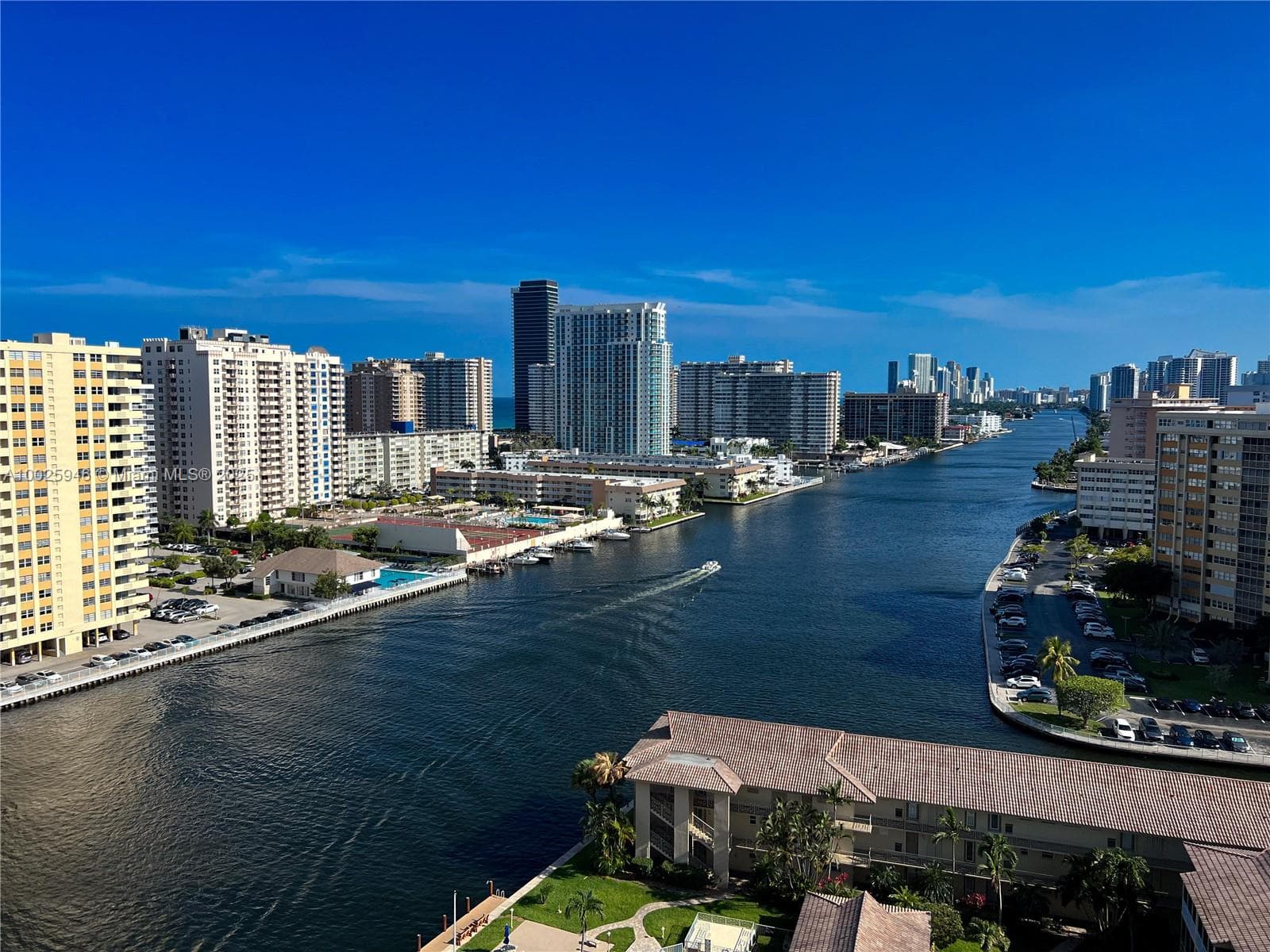 2602 E HALLANDALE BEACH BLVD 1605 photo 3