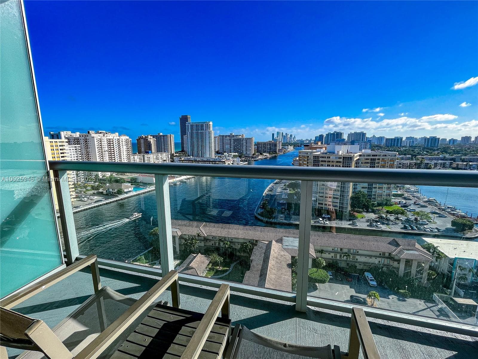 2602 E HALLANDALE BEACH BLVD 1605 photo 1