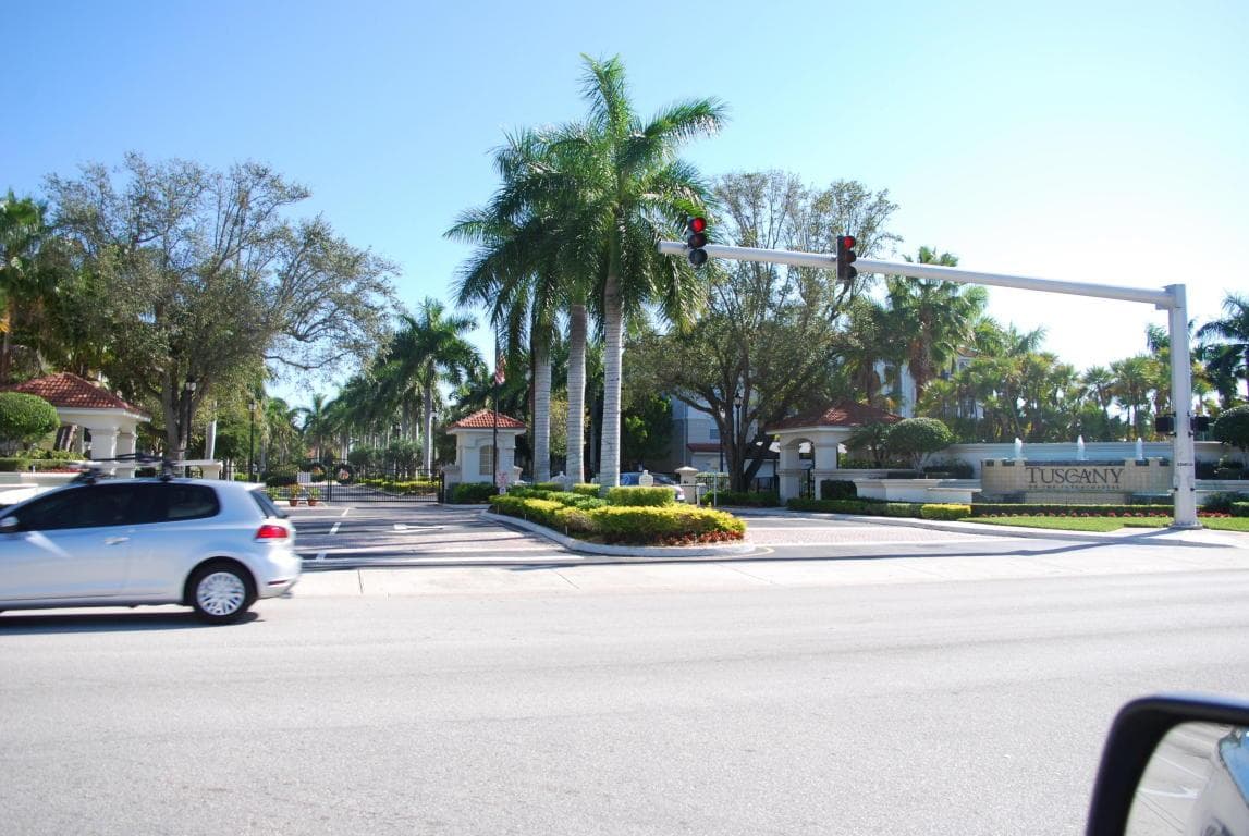 4307 Tuscany Way photo 7