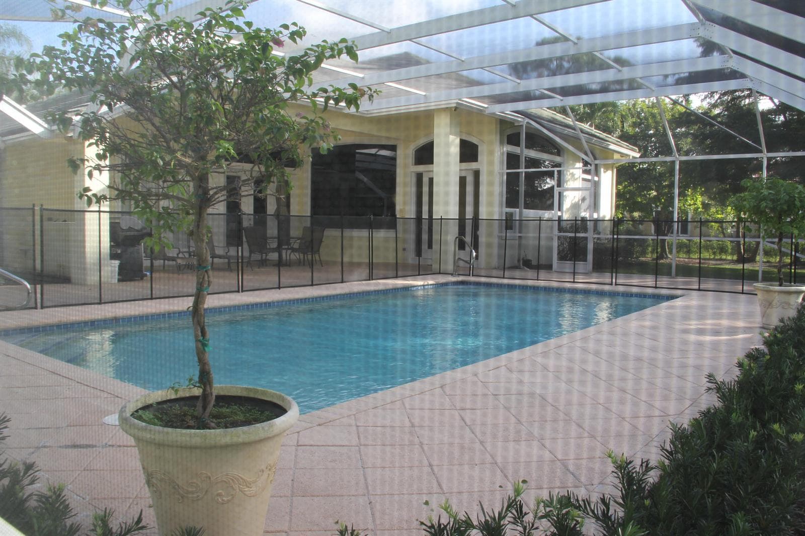 8279 Steeplechase Drive photo 2