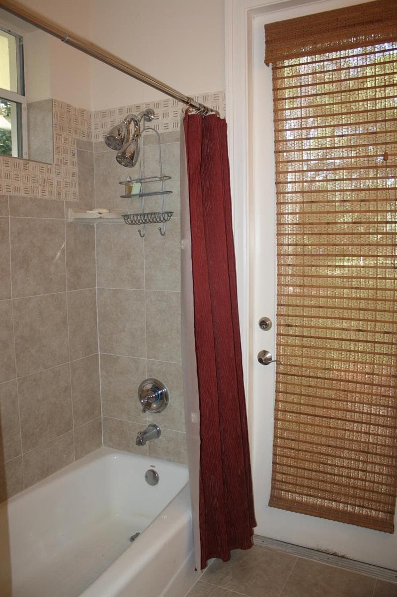 8279 Steeplechase Drive photo 22