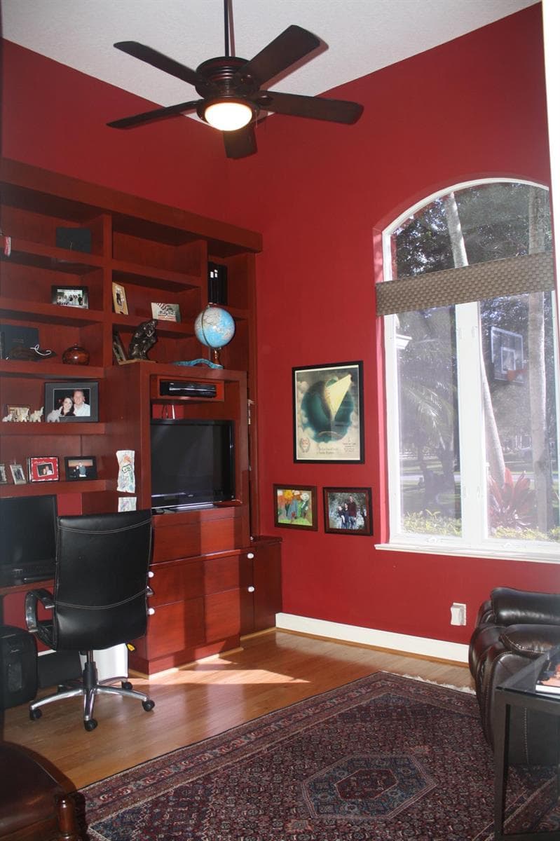8279 Steeplechase Drive photo 9