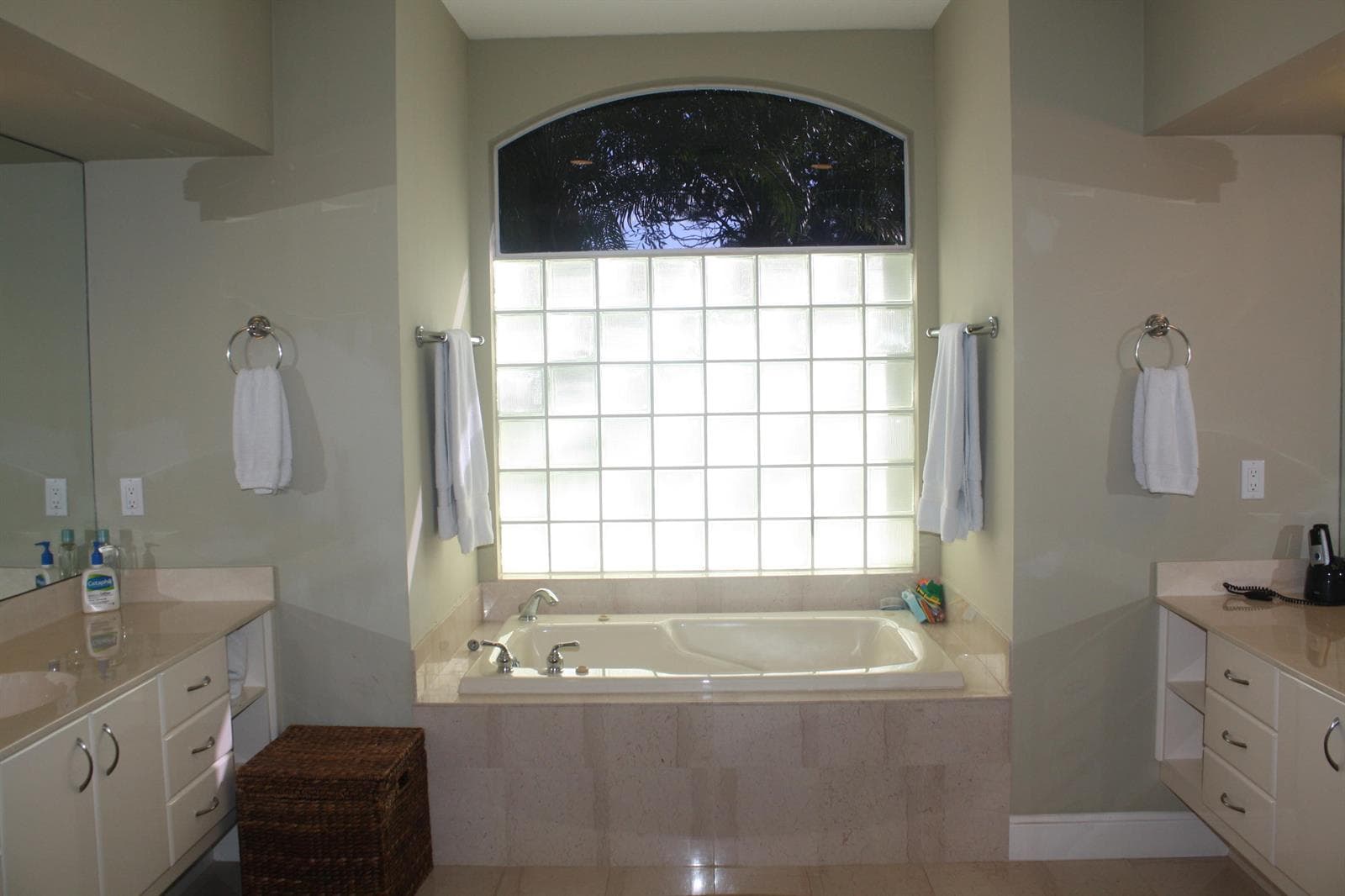 8279 Steeplechase Drive photo 11