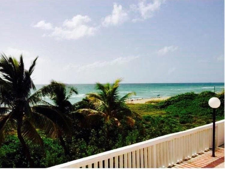 5401 Collins Avenue 1510 photo 4
