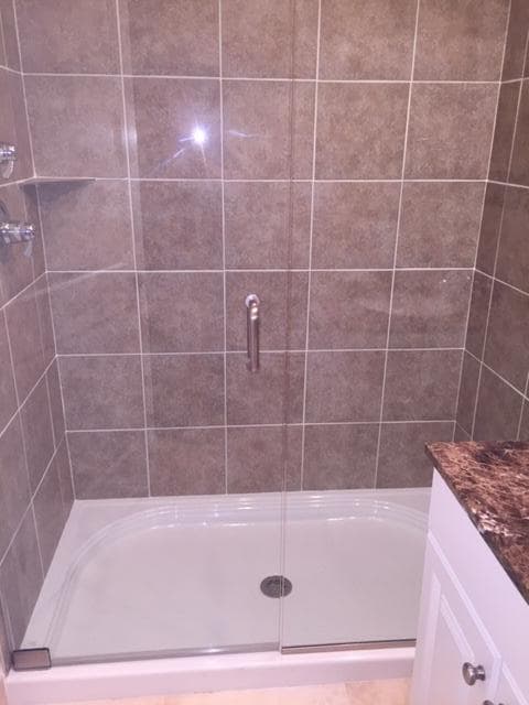 180 Lake Drive 2103 photo 9