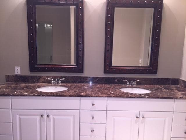 180 Lake Drive 2103 photo 15