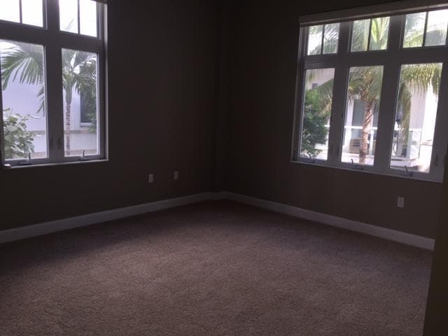 180 Lake Drive 2103 photo 11