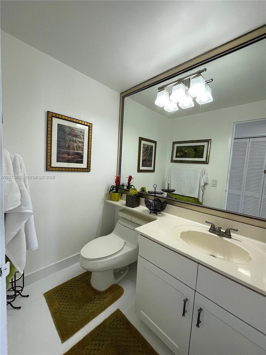 3505 S OCEAN DR 1111 photo 7