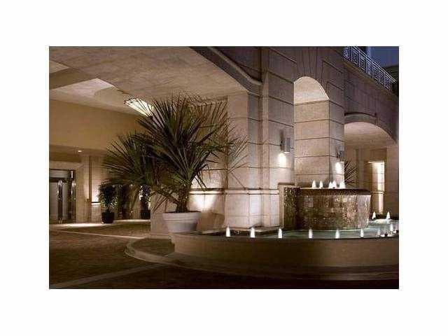 3800 N Ocean Drive 405 photo 3