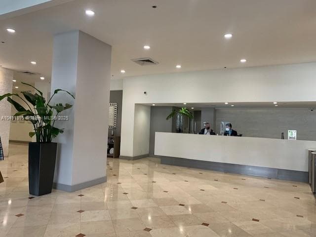 100 LINCOLN RD 1236 photo 15
