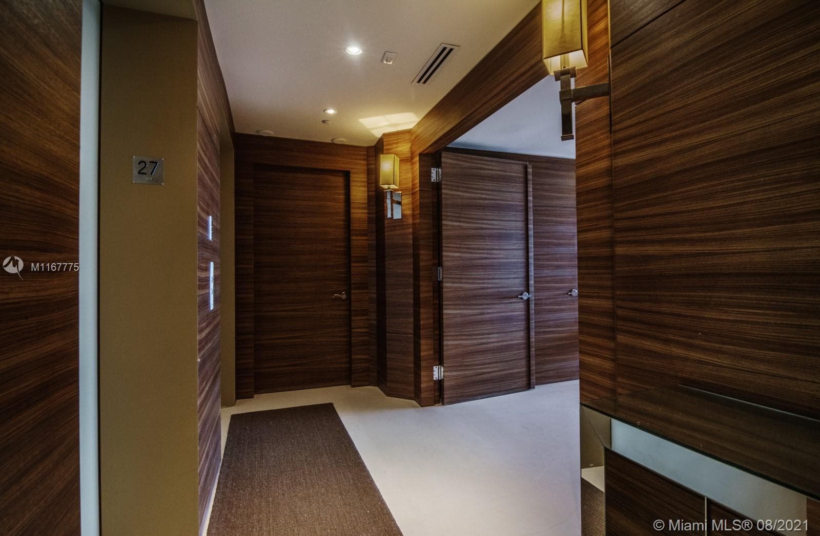 18911 collins ave 2705 photo 2