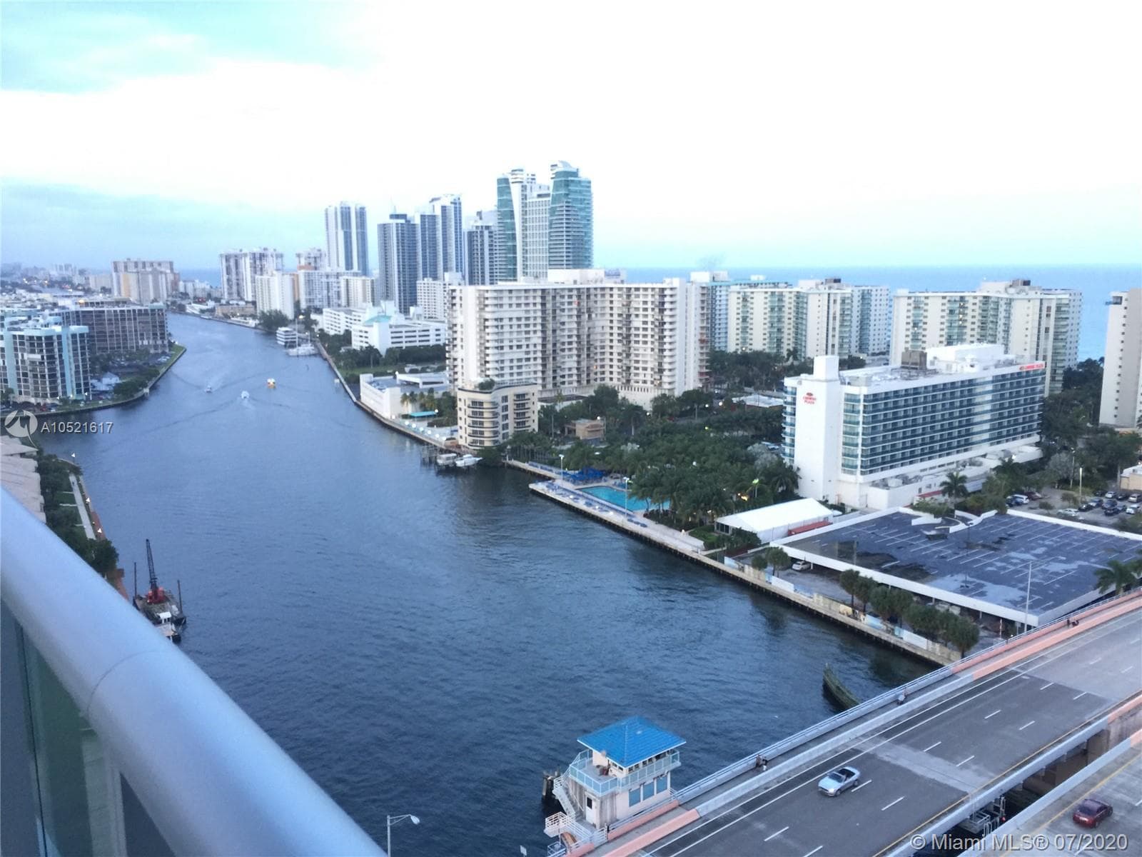 2600 E Hallandale Beach 2202 photo 3