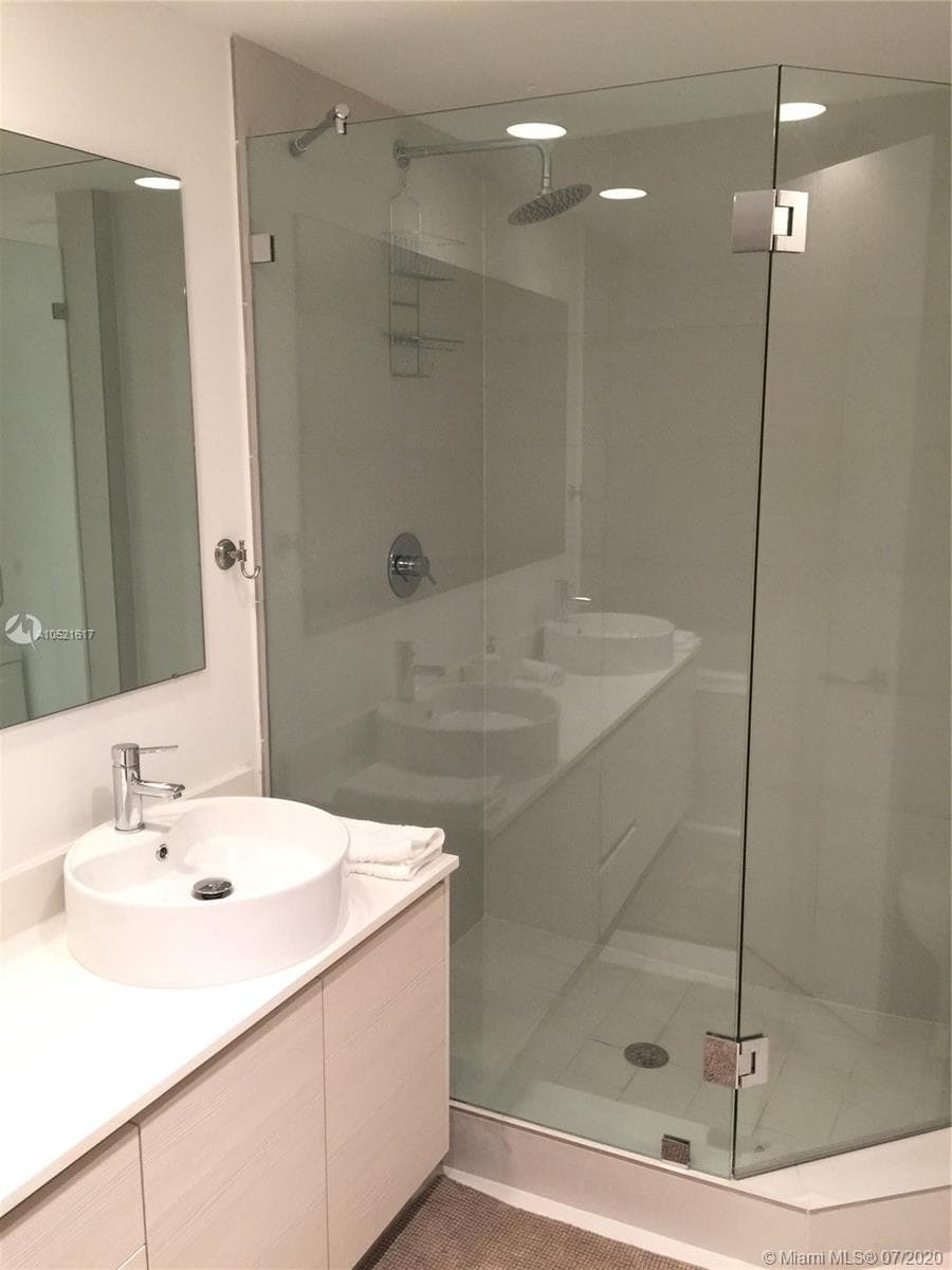 2600 E Hallandale Beach 2202 photo 20
