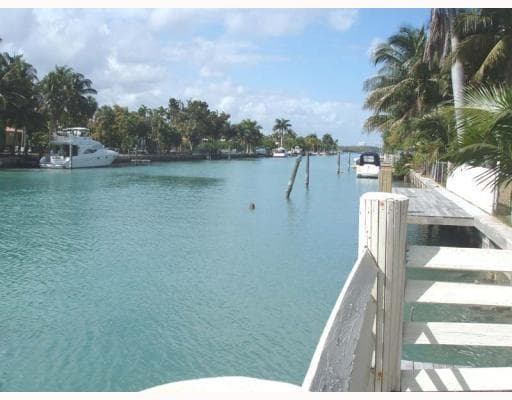 9720 W Bay Harbor Drive photo 3