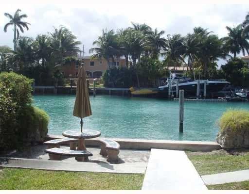 9720 W Bay Harbor Drive photo 4