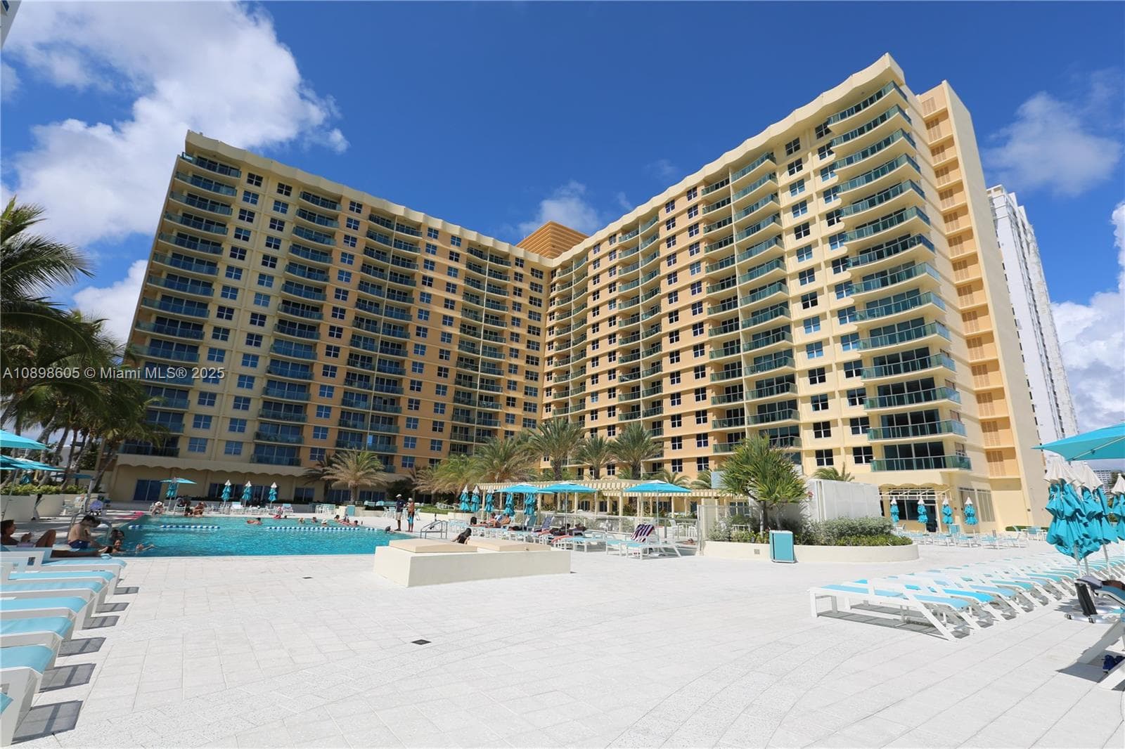 2501 S Ocean Dr 1617 (AVAILABLE JUNE 26) photo 2