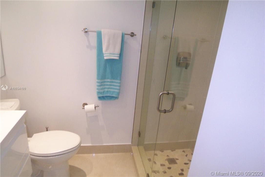 5161 COLLINS AV 806 photo 17