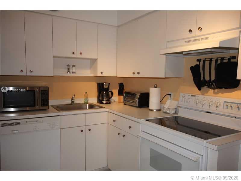 5161 COLLINS AV 508 photo 10