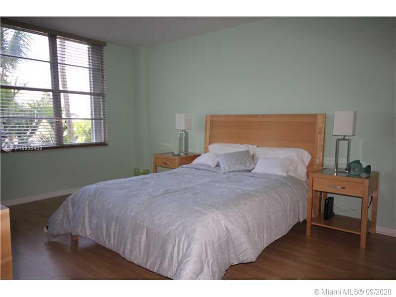 5161 COLLINS AV 508 photo 14