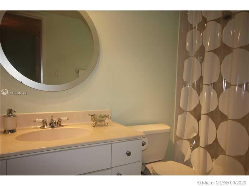 5161 COLLINS AV 508 photo 18