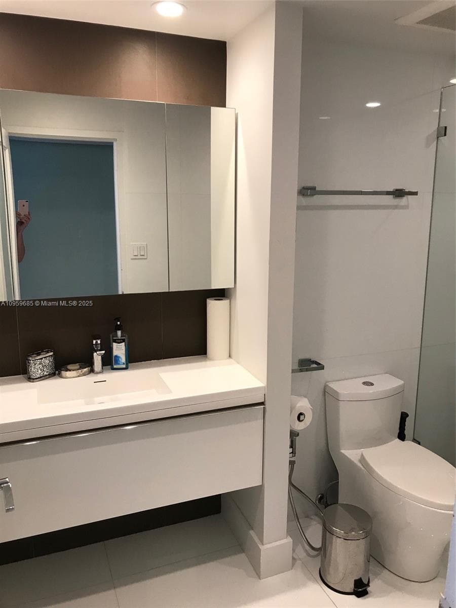 100 Lincoln Rd 719 photo 14