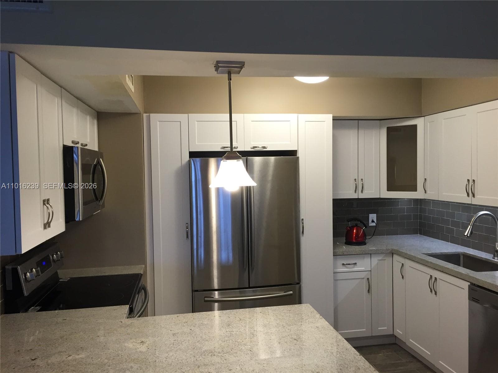 3505 S Ocean Dr 1115 photo 2