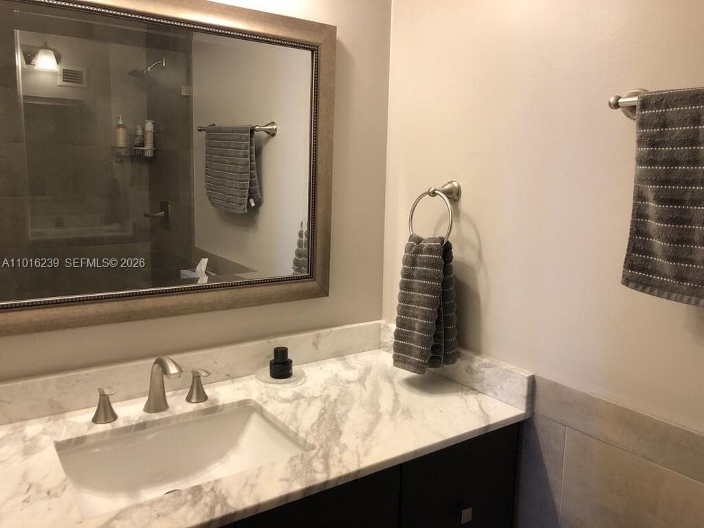 3505 S Ocean Dr 1115 photo 5