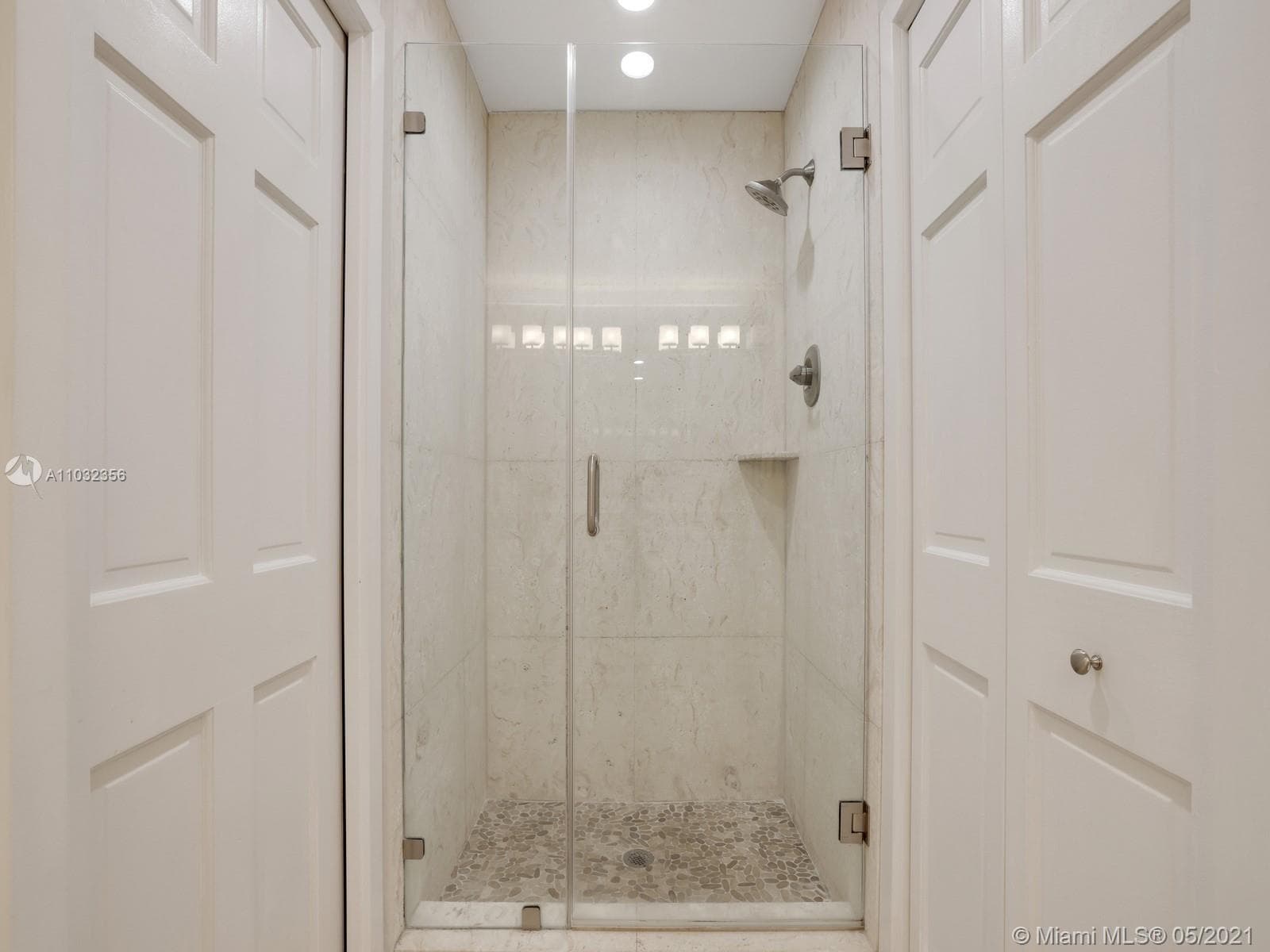 19126 Fisher Island Dr 19126 photo 19