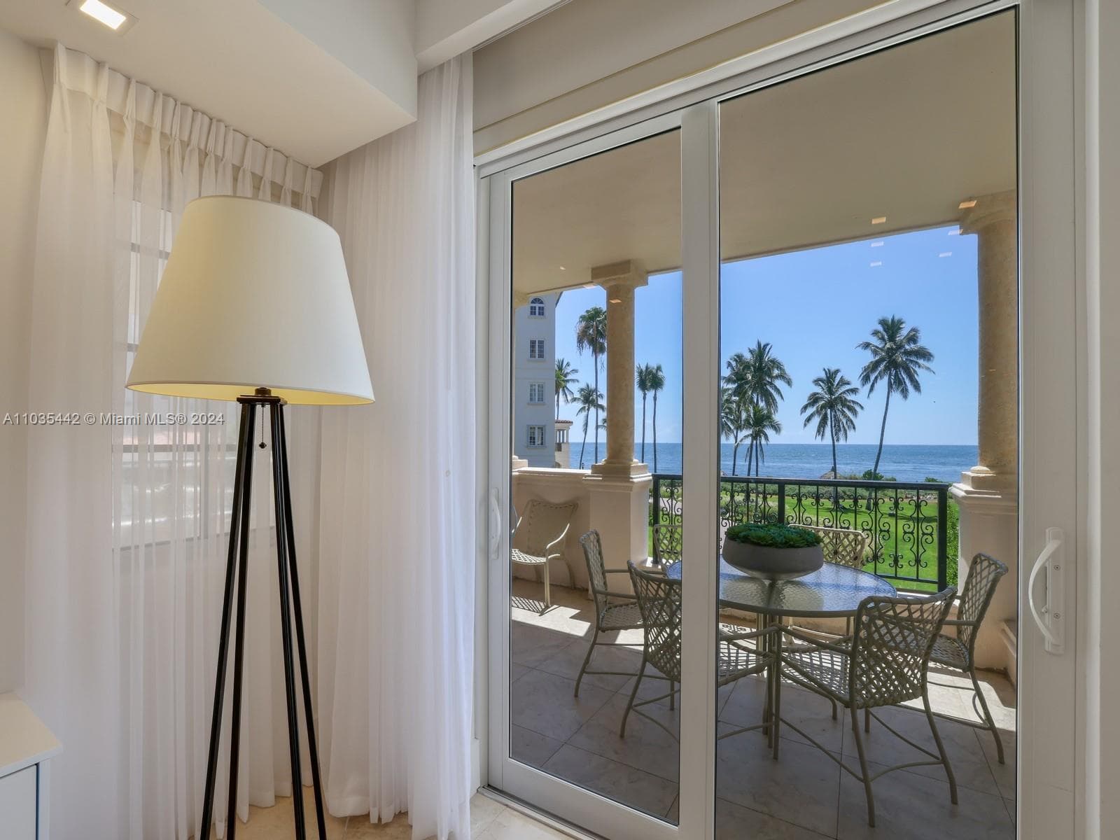 19223 Fisher Island Dr 19223 photo 16
