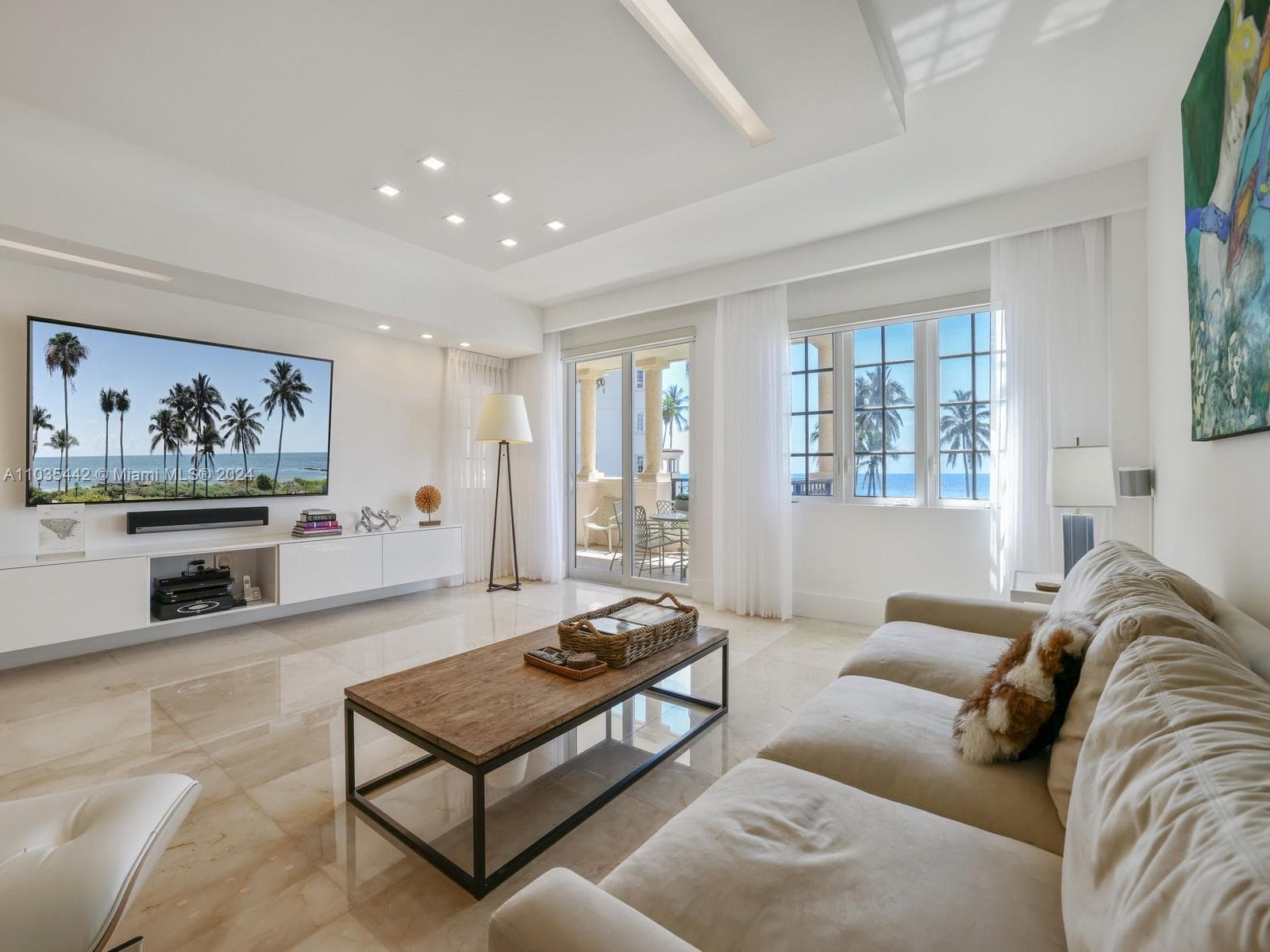 19223 Fisher Island Dr 19223 photo 3