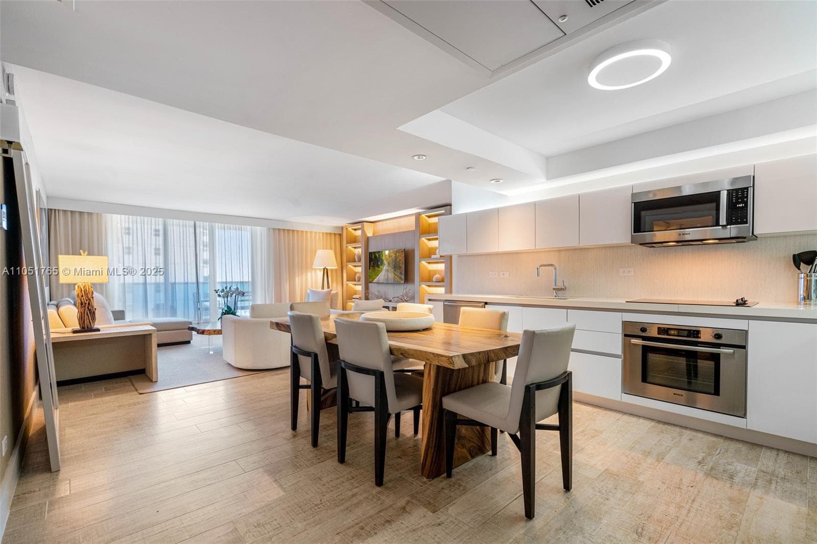 102 24th St 1115 photo 7