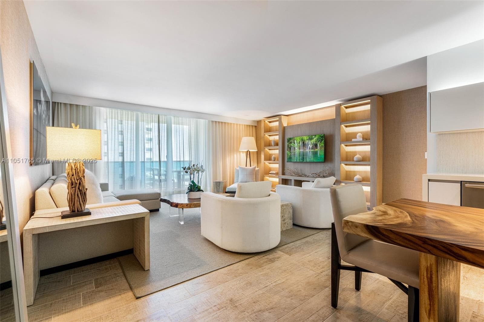 102 24th St 1115 photo 9